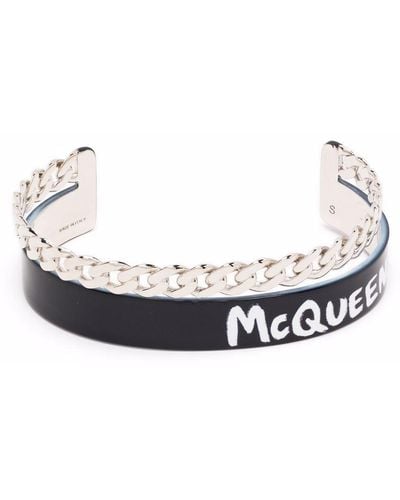 Alexander McQueen Pulsera de cadena con logo estampado - Negro