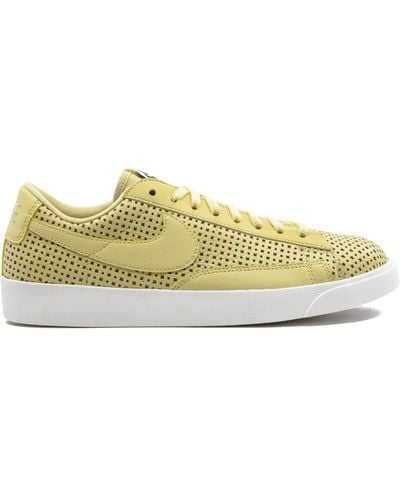 Nike W Blazer Low Se Sneakers - Yellow