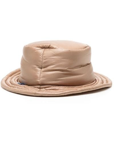 Maison Mihara Yasuhiro Padded Logo-tag Bucket Hat - Natural