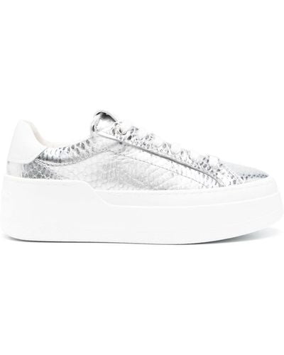 Ferragamo Sneakers im Metallic-Look - Weiß