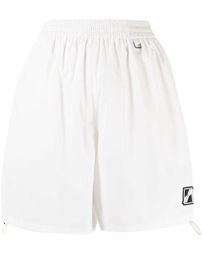 we11done Short taille-haute à patch logo - Blanc