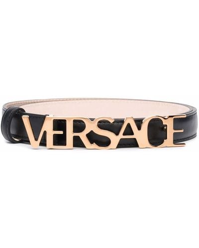 Versace Cinturón con hebilla y logo - Negro