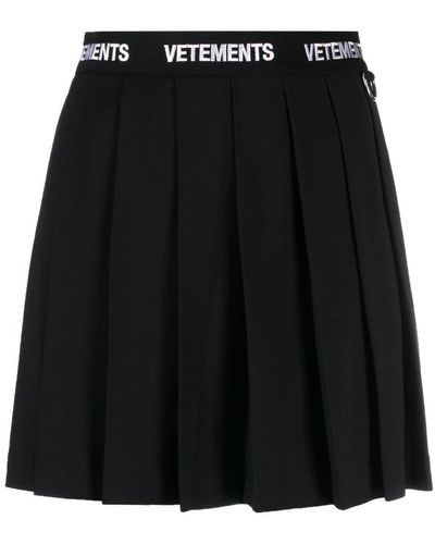 Vetements Logo-Waistband Pleated Skirt - Black