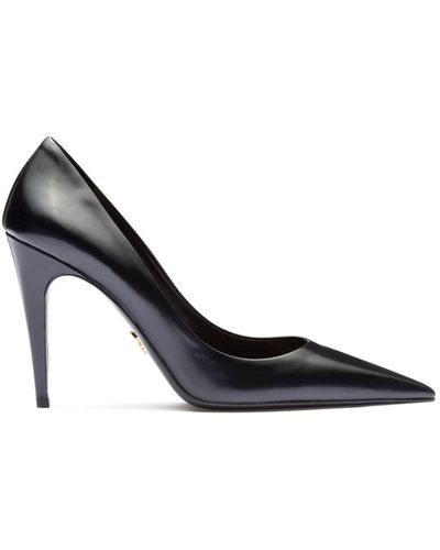 Prada Pumps mit spitzer Kappe - Schwarz