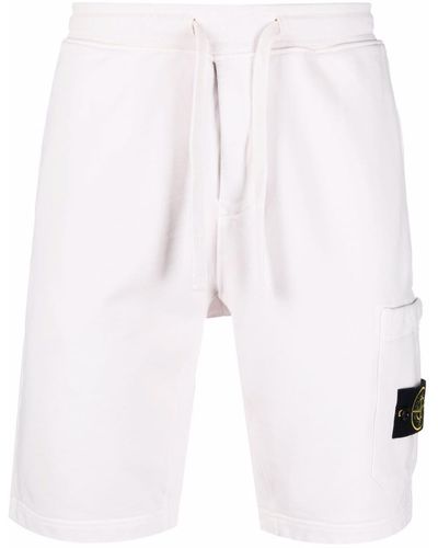 Stone Island Pantalones cortos de deporte con parche del logo - Blanco