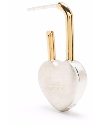 Ambush Ohrring mit Herzschloss - Weiß