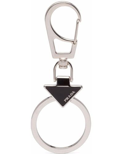 Prada Schlüsselanhänger mit emailliertem Logo - Weiß