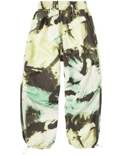 Closed Camouflage-print Cargo Pants - Green