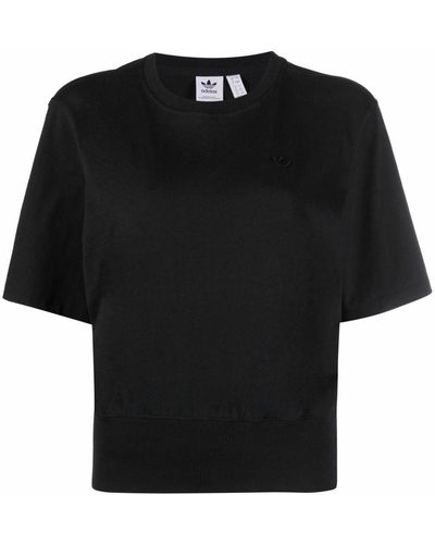 adidas クロップド Tシャツ - ブラック