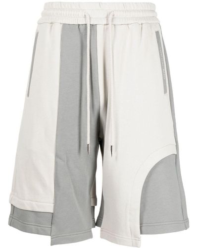 Feng Chen Wang Pantalones cortos de deporte con logo bordado - Blanco