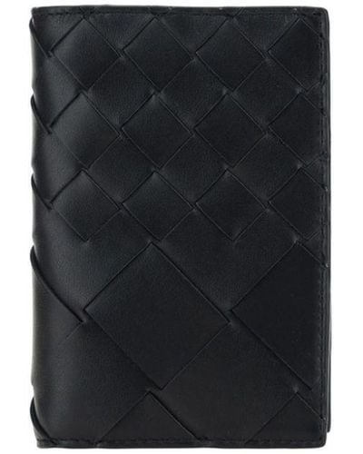 Bottega Veneta Intrecciato Leather Passport Case - Black