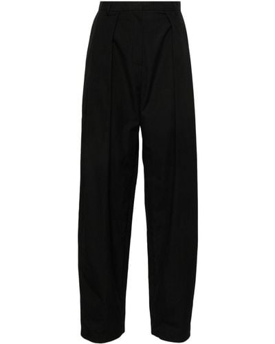 Magda Butrym Pleat-detail cotton trousers - Negro
