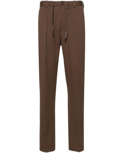 Circolo 1901 Pantalon droit à détail de plis - Marron