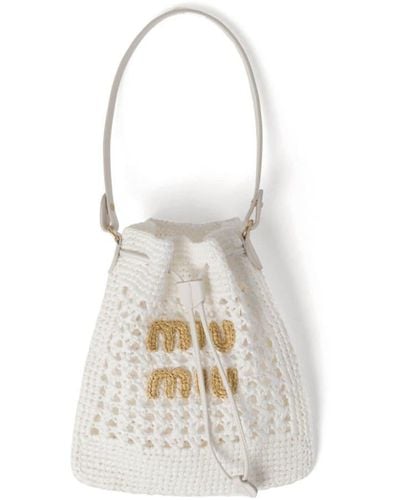 Miu Miu Gewebte Mini-Tasche aus Bast - Weiß