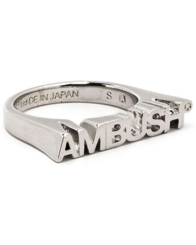 Ambush Nameplate リング - ホワイト