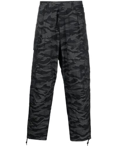 Mackintosh Camouflage-print Cropped Cargo Trousers - Grey