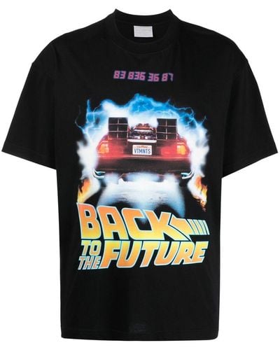 VTMNTS Back To The Future グラフィック Tシャツ - ブラック
