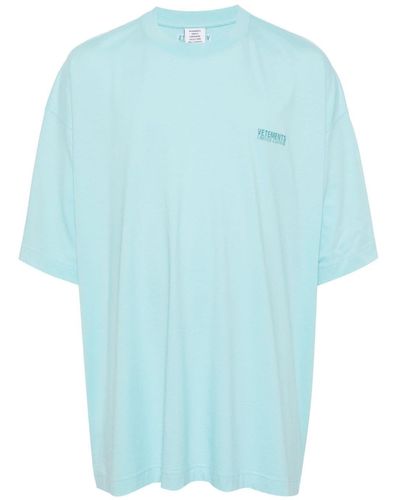 Vetements T-Shirt mit Logo-Stickerei - Blau