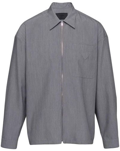 Prada Camisa con cremallera y logo triangular - Gris