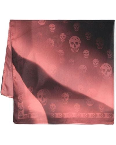 Alexander McQueen Skull-print ombré scarf - Rosa