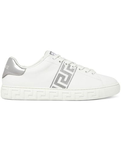 Versace Sneakers mit Greca-Stickerei - Weiß