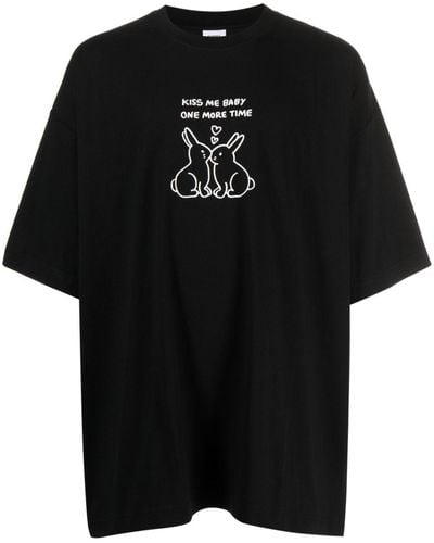 Vetements T-Shirt mit Slogan-Print - Schwarz