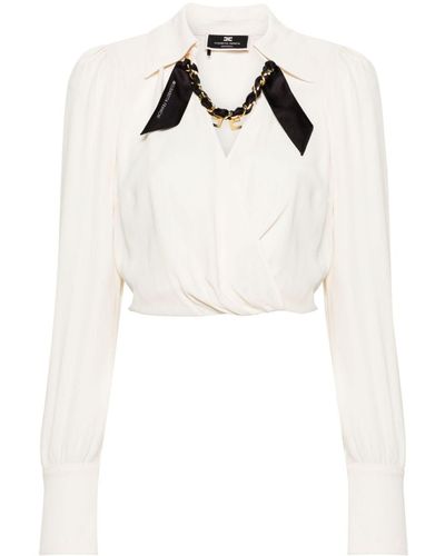 Elisabetta Franchi Wickelbluse mit Kettendetail - Weiß