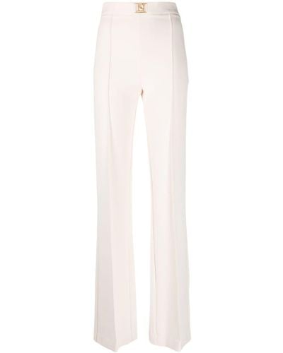 Elisabetta Franchi Pantalones acampanados con aplique del logo - Blanco