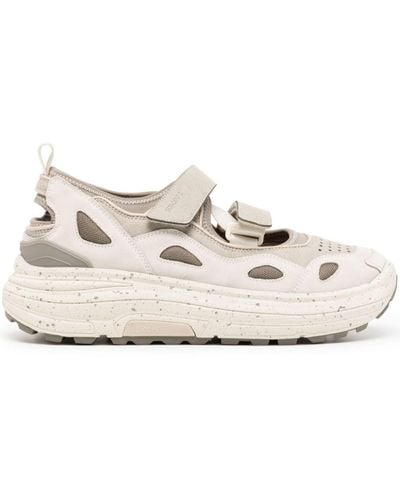 Suicoke Baskets AKK-2 en cuir artificiel - Neutre