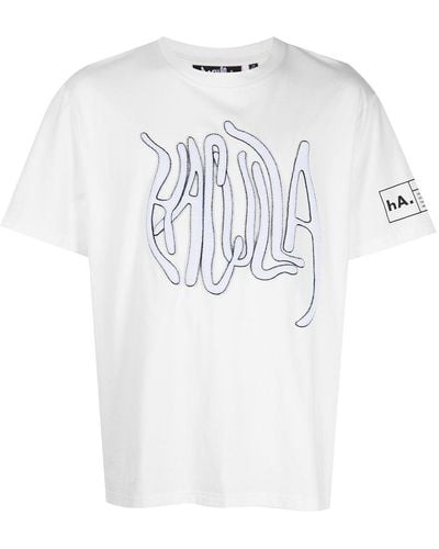 Haculla T-Shirt mit Logo-Patch - Weiß