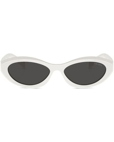 Prada Sonnenbrille mit Cat-Eye-Gestell - Weiß