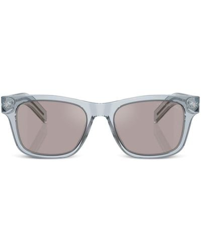 Prada Eckige Sonnenbrille mit Logo-Gravur - Grau