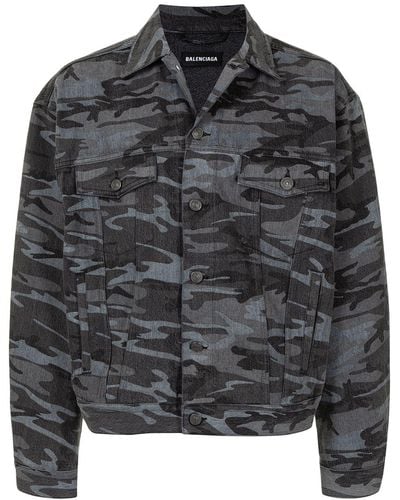 Balenciaga Veste en jean à imprimé camouflage - Gris