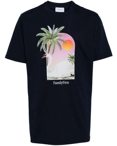 FAMILY FIRST Swan Tシャツ - ブルー