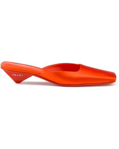 Prada Mules de saten - Rojo