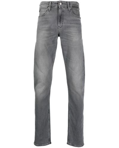 Calvin Klein Jeans slim con vita media - Grigio