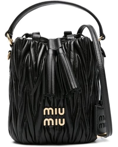 Miu Miu Matelassé Bucket-tas Met Logoprint - Zwart