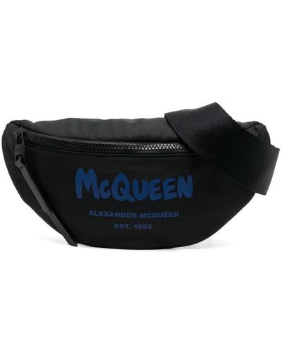 Alexander McQueen Riñonera con logo estampado - Negro