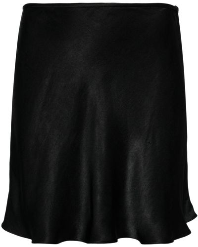 MANURI Low-rise Fluted Skirt - Black