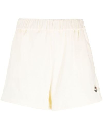 Moncler Shorts aus Velours mit Logo-Patch - Weiß