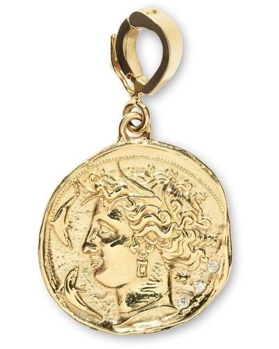 Azlee Charm Goddess en oro amarillo de 18 ct con diamantes - Metálico