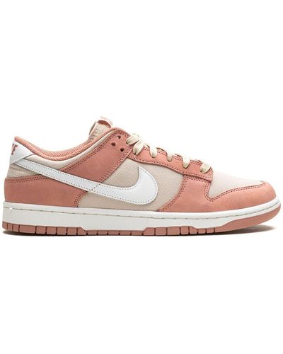 Nike Dunk Low "red Stardust" Sneakers - Pink