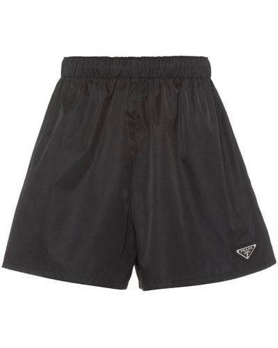 Prada Pantalones cortos con placa del logo - Negro