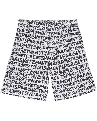 Vetements Shorts Met Logoprint - Wit
