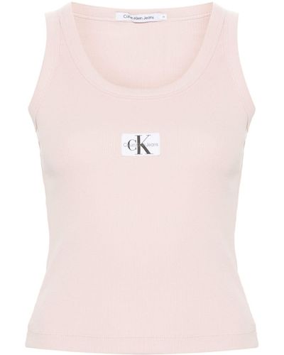 Calvin Klein Geripptes Tanktop mit Logo-Applikation - Pink