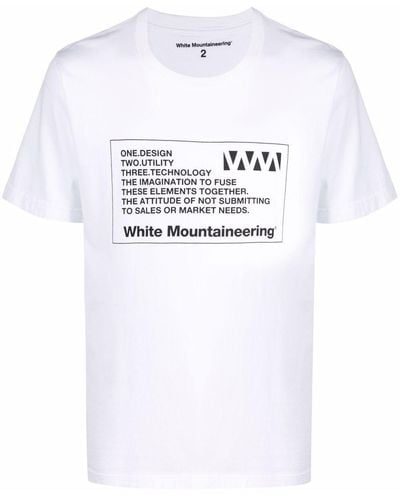 White Mountaineering T-Shirt mit grafischem Print - Weiß