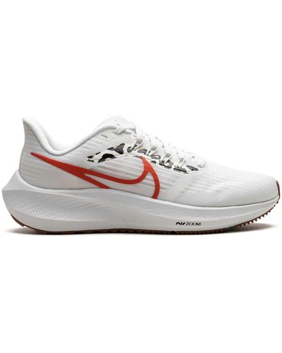 Nike Air Zoom Pegasus 39 "white/leopard" Sneakers