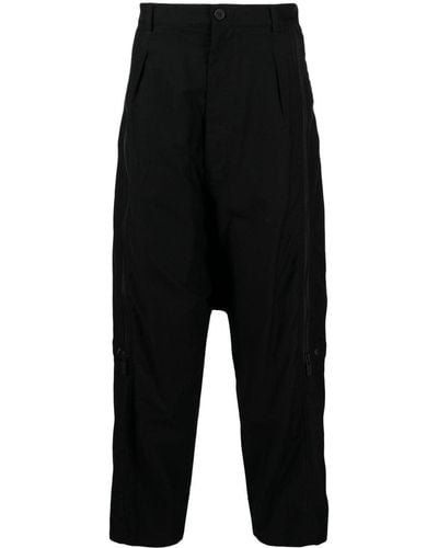 Yohji Yamamoto Pantalon en coton à coupe courte - Noir