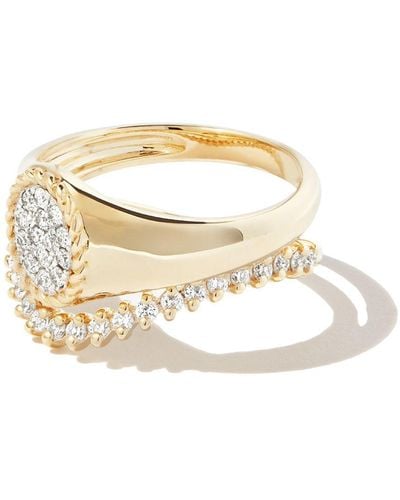 Yvonne Léon Set Of Two 9kt Yellow Gold Diamond Signet Rings - Metallic