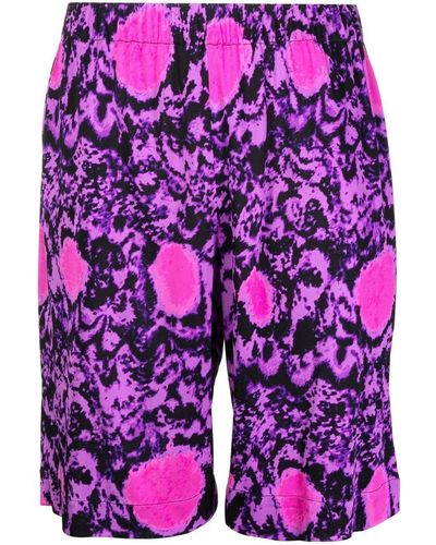 Edward Crutchley Shorts con motivo astratto - Viola